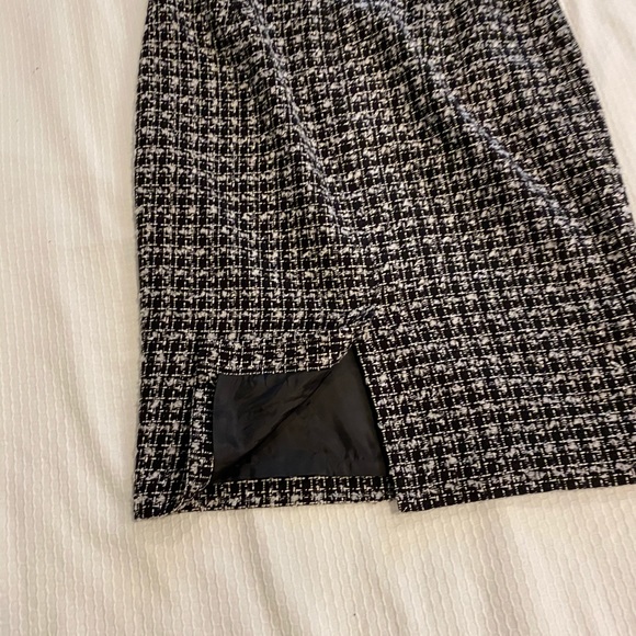 Talbots black wool skirt - Picture 8 of 9